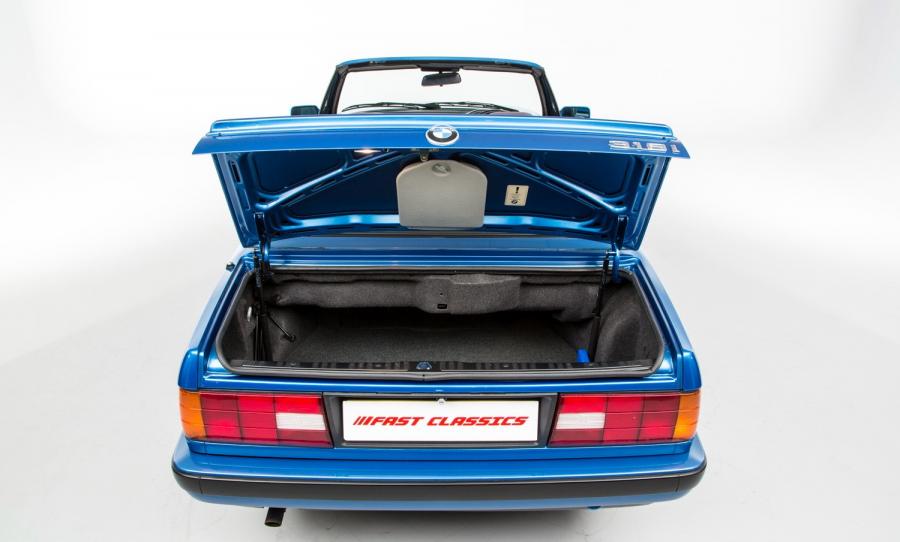 Багажник BMW 318i Convertible 1990 года  (UK) (фото 4 из 12)
